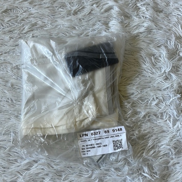 New FABLETICS Men’s 7” The Fundamental Short II Lined bone size Small - Picture 2 of 11